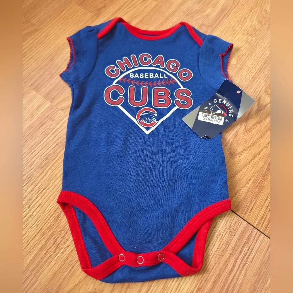 MLB Chicago Cubs Outfit NWT Bodysuit 6-9M, 12M Cubs Baseball Baby